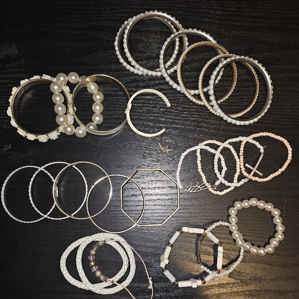 25 Bracelets | Starfish Ring